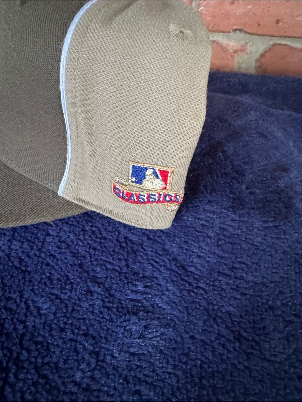 Vintage Cincinnati Reds Hat American Needle 7 1/4 Olive
Green Khaki Tan Mr Red - Picture 3 of 9